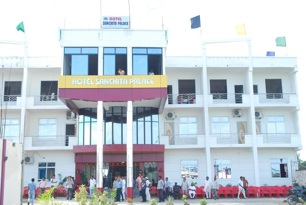 Hotel Sanchita Palace Forbesganj Екстериор снимка