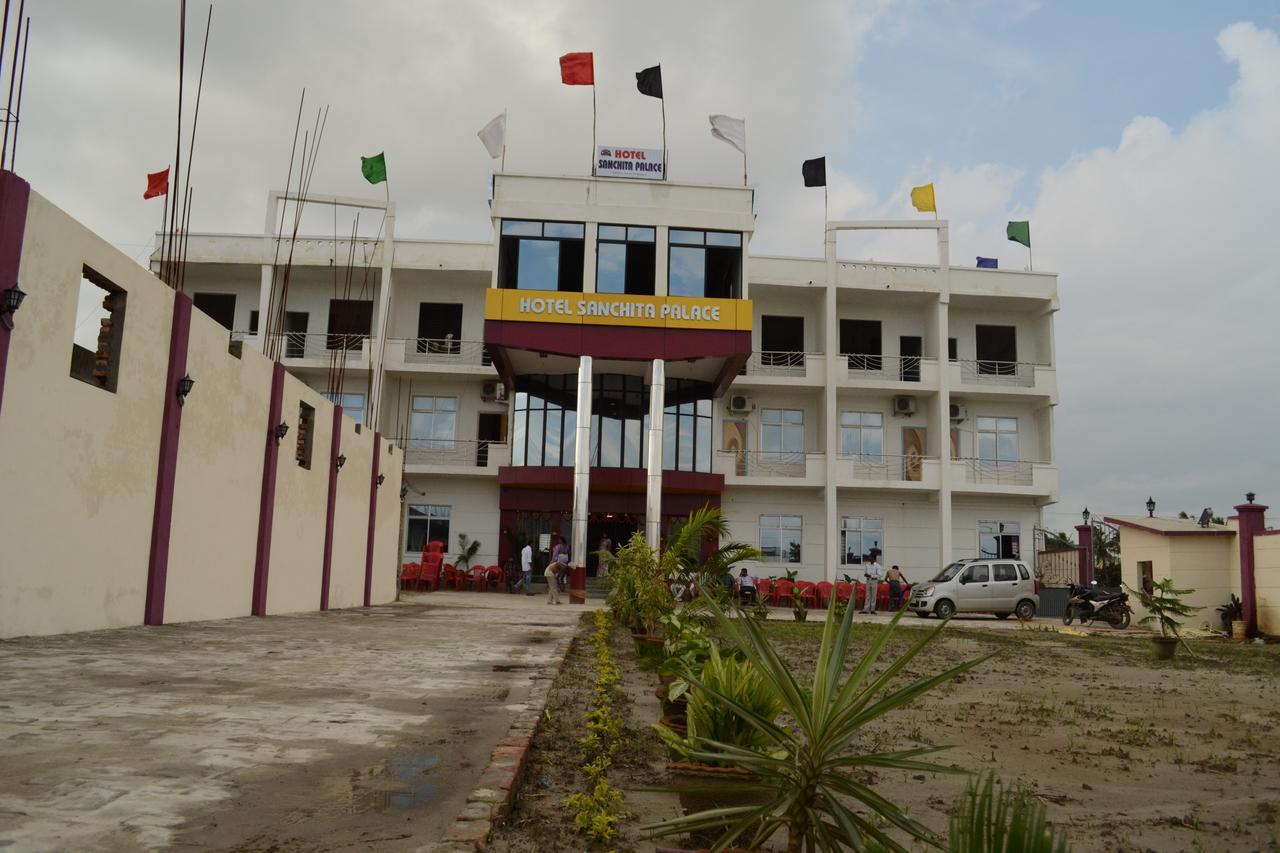 Hotel Sanchita Palace Forbesganj Екстериор снимка